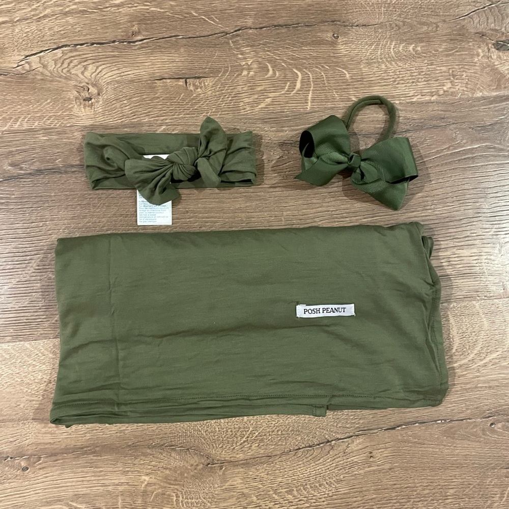 Posh Peanut swaddle & bow set!